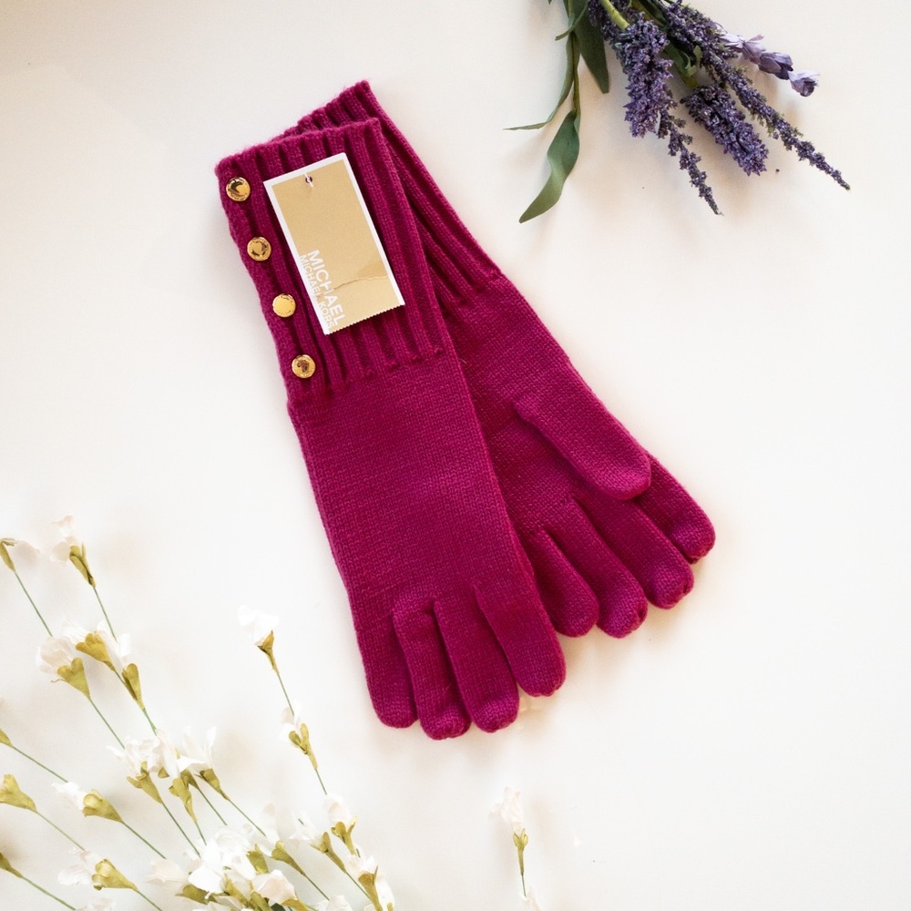 Michael Kors knit gloves NWT